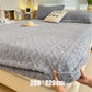 🛏️ 50 % RABATT NU! 🧵 360° elastiskt stickat lakan – omedelbar värme & 3D-präglad design för madrasser upp till 30 cm 🧶
